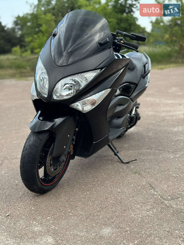 Макси-скутер Yamaha T-Max 500 2008 в Сновске
