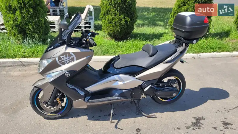 Yamaha T-Max 500 2011