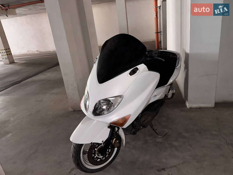 Макси-скутер Yamaha T-Max 500 2001 в 