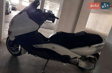 Макси-скутер Yamaha T-Max 500 2001 в 