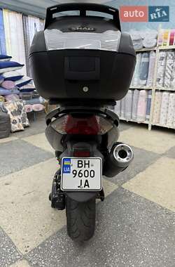 Максі-скутер Yamaha T-Max 500 2009 в Чернівцях