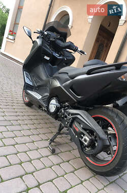 Максі-скутер Yamaha T-MAX 2013 в 