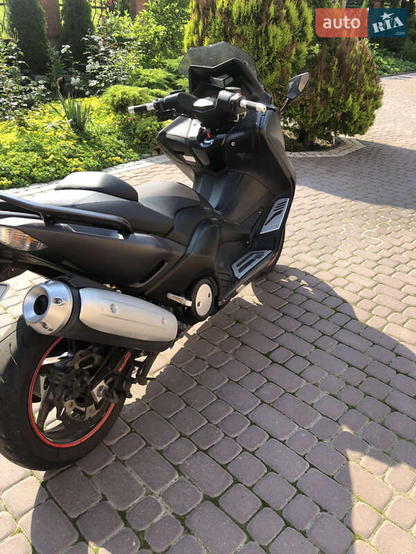 Макси-скутер Yamaha T-MAX 2013 в Львове фото 6 Макси-скутер Yamaha T-MAX 2013 в Львове