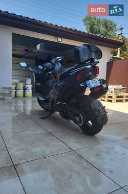 Макси-скутер Yamaha T-MAX 2019 в 