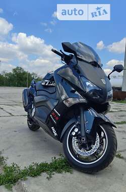 Максі-скутер Yamaha T-MAX 2014 в Новому Бузі