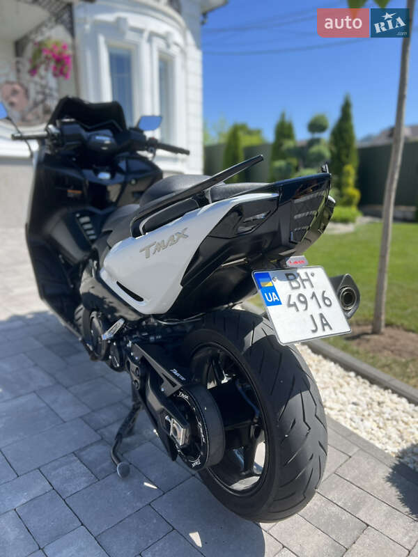 Максі-скутер Yamaha T-MAX 2016 в Чернівцях