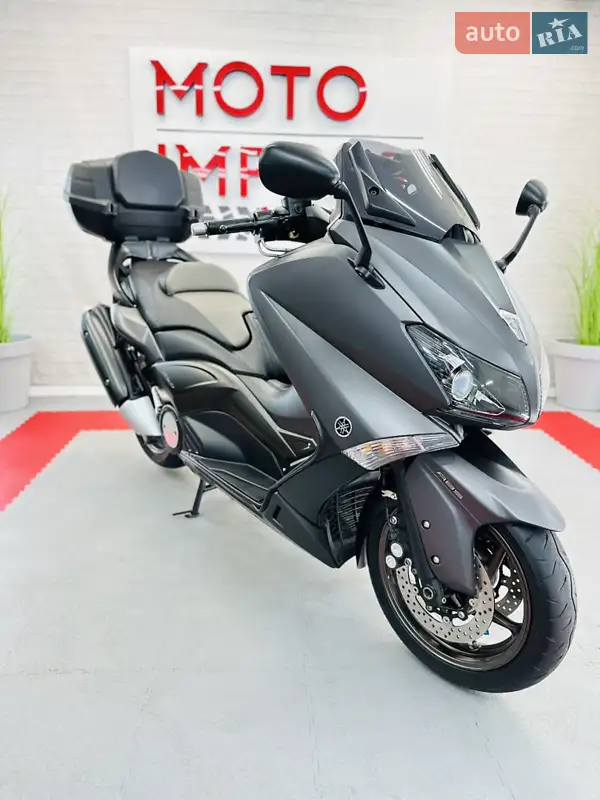 Максі-скутер Yamaha T-MAX 2013 в 