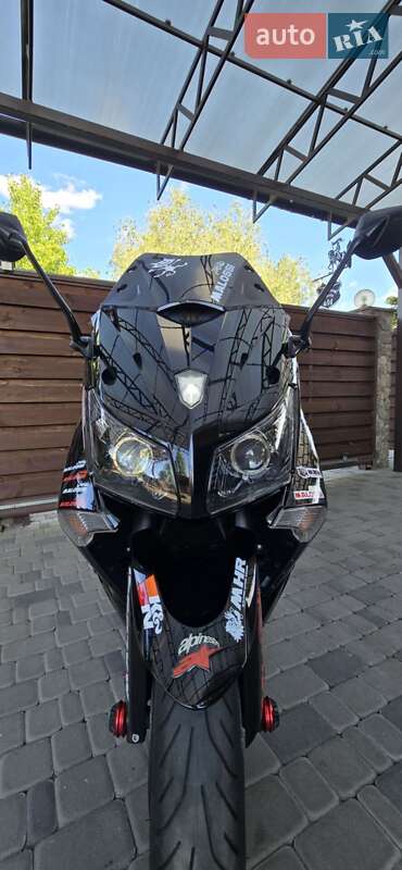 Спортбайк Yamaha T-MAX 2014 в Киеве