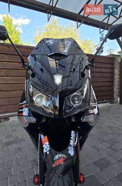 Спортбайк Yamaha T-MAX 2014 в 