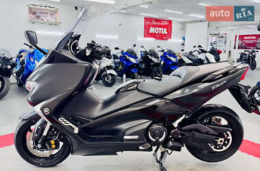Максі-скутер Yamaha T-MAX 2018 в 