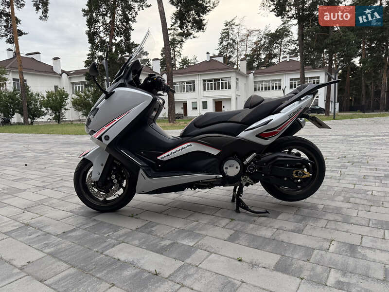 Макси-скутер Yamaha T-MAX 2014 в Ахтырке