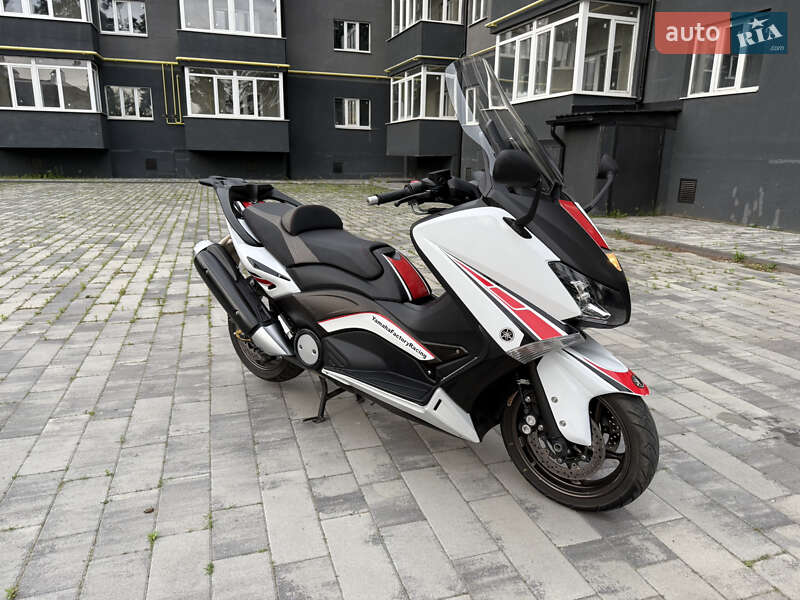 Макси-скутер Yamaha T-MAX 2014 в Ахтырке