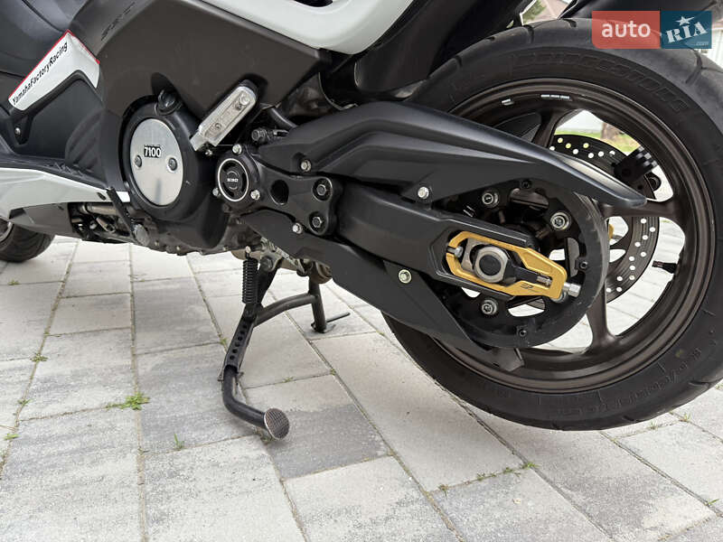 Макси-скутер Yamaha T-MAX 2014 в Ахтырке