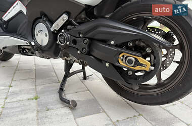 Макси-скутер Yamaha T-MAX 2014 в 