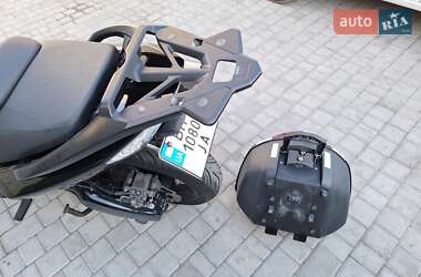 Грузовые мотороллеры, мотоциклы, скутеры, мопеды Yamaha T-MAX 2010 в 