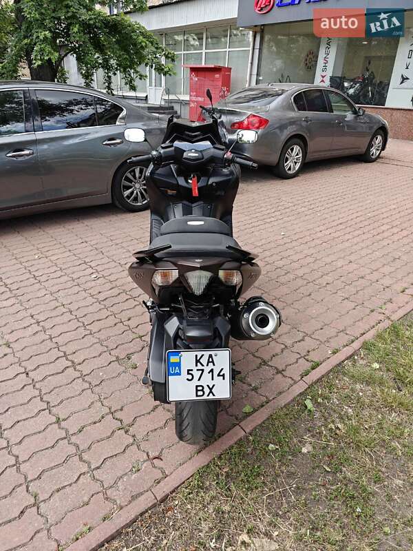 Макси-скутер Yamaha T-MAX 2016 в Киеве
