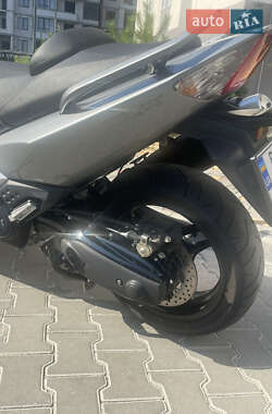 Макси-скутер Yamaha T-MAX 2010 в 