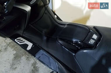 Макси-скутер Yamaha T-MAX 2018 в 