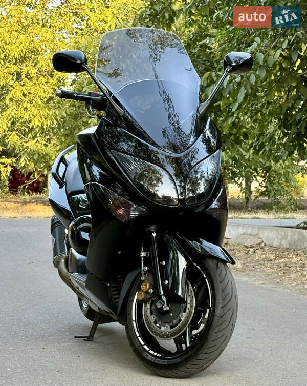 Максі-скутер Yamaha T-MAX 2011 в Одесі фото 11 Максі-скутер Yamaha T-MAX 2011 в Одесі