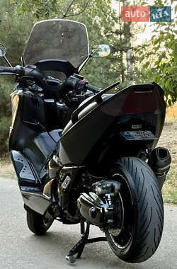 Макси-скутер Yamaha T-MAX 2011 в 