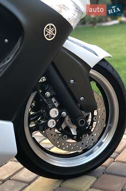Макси-скутер Yamaha T-MAX 2009 в 
