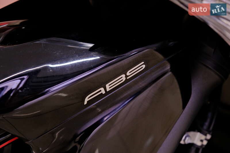 Максі-скутер Yamaha T-MAX 2013 в Одесі фото 20 Максі-скутер Yamaha T-MAX 2013 в Одесі