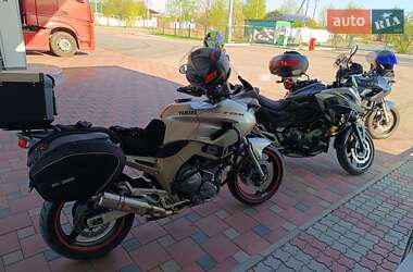 Мотоцикл Спорт-туризм Yamaha TDM 900 2002 в 