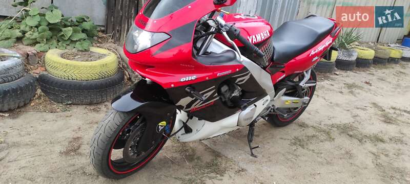 Спортбайк Yamaha Thunder 2000 в Полтаве