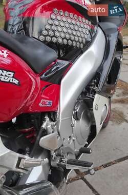 Спортбайк Yamaha Thunder 2000 в 