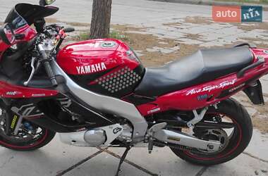 Спортбайк Yamaha Thunder 2000 в 