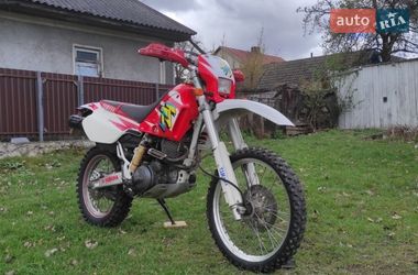 Мотоцикл Позашляховий (Enduro) Yamaha TT 600 1997 в Кременці