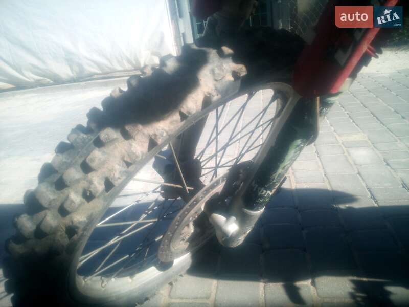 Мотоцикл Внедорожный (Enduro) Yamaha TT-R 2001 в Рахове