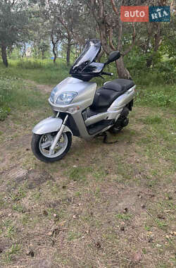 Максі-скутер Yamaha Versity 2005 в Дніпрі