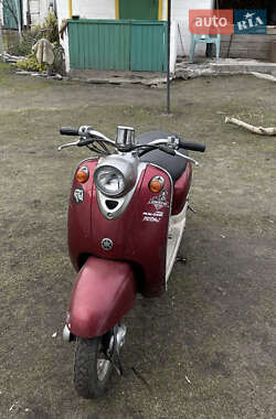 Скутер Yamaha Vino 1998 в Корнині