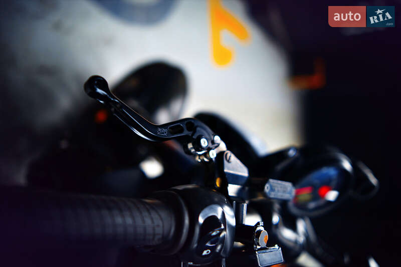 Мотоцикл Без обтекателей (Naked bike) Yamaha VMAX 2009 в Днепре фото 13 Мотоцикл Без обтекателей (Naked bike) Yamaha VMAX 2009 в Днепре