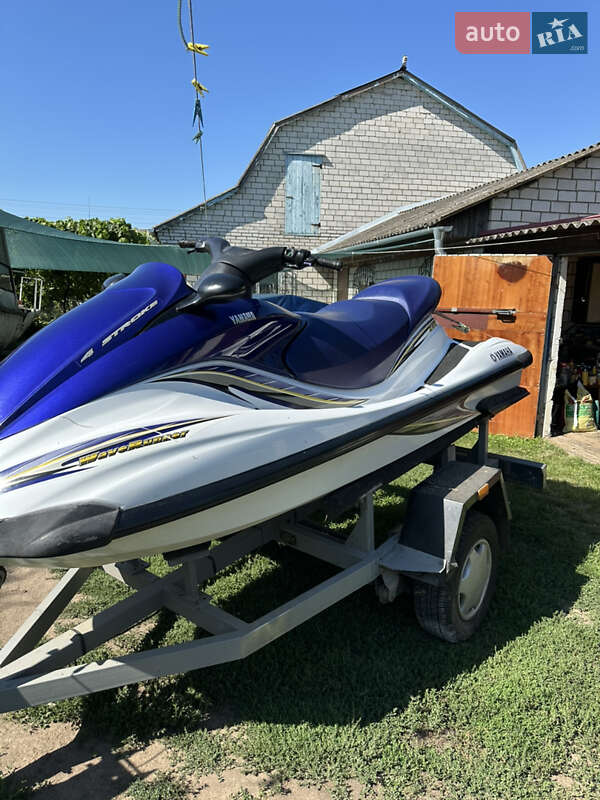 Гідроцикл туристичний Yamaha WaveRunner 2006 в Ладижині