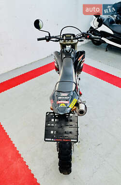 Мотоцикл Внедорожный (Enduro) Yamaha WR 250F 2007 в  фото 9 Мотоцикл Внедорожный (Enduro) Yamaha WR 250F 2007 в