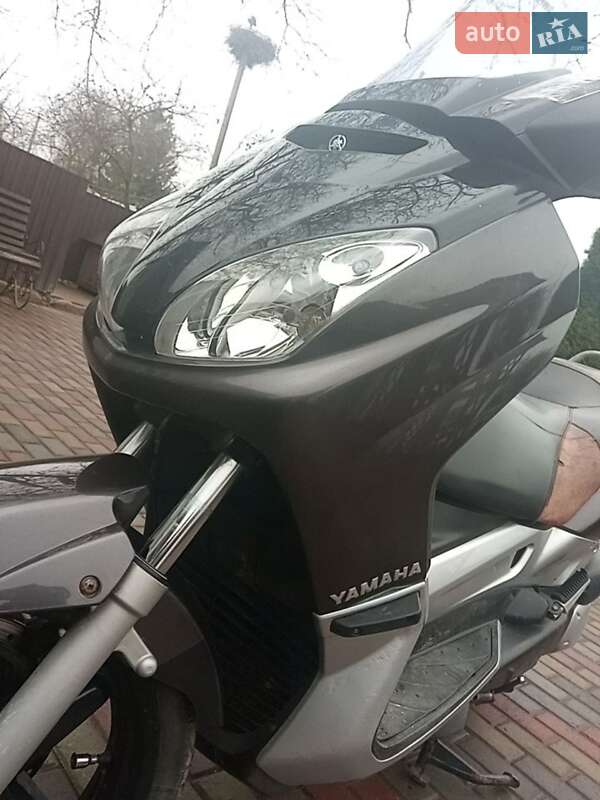 Максі-скутер Yamaha X-Max 250 2006 в Полонному