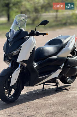 Макси-скутер Yamaha X-Max 250 2018 в 