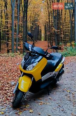 Макси-скутер Yamaha X-Max 250 2006 в Львове