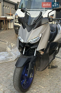 Макси-скутер Yamaha X-Max 300 2021 в 