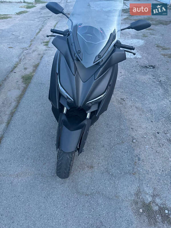 Макси-скутер Yamaha X-Max 300 2018 в Одессе фото 6 Макси-скутер Yamaha X-Max 300 2018 в Одессе