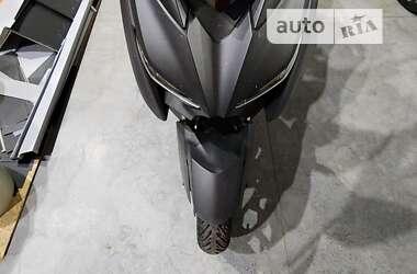 Максі-скутер Yamaha X-Max 2020 в Києві