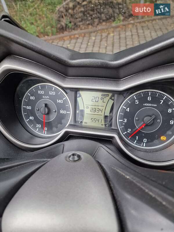 Макси-скутер Yamaha X-Max 2018 в Хмельницком фото 2 Макси-скутер Yamaha X-Max 2018 в Хмельницком