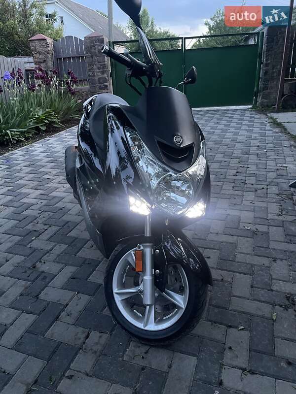 Вантажні моторолери, мотоцикли, скутери, мопеди Yamaha X-Max 2013 в Києві фото Вантажні моторолери, мотоцикли, скутери, мопеди Yamaha X-Max 2013 в Києві