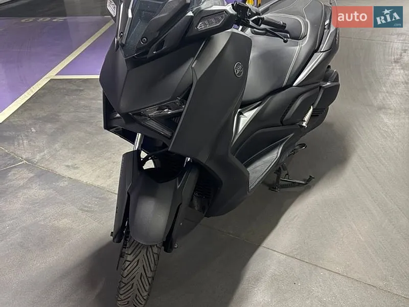 Yamaha X-Max 2023