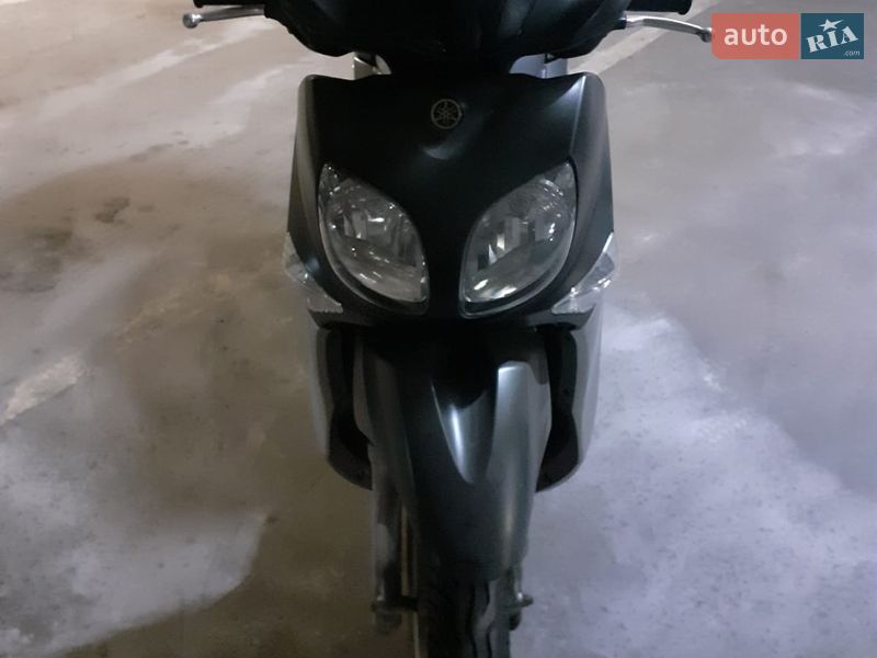 Скутер Yamaha Xenter 150 2012 в Киеве