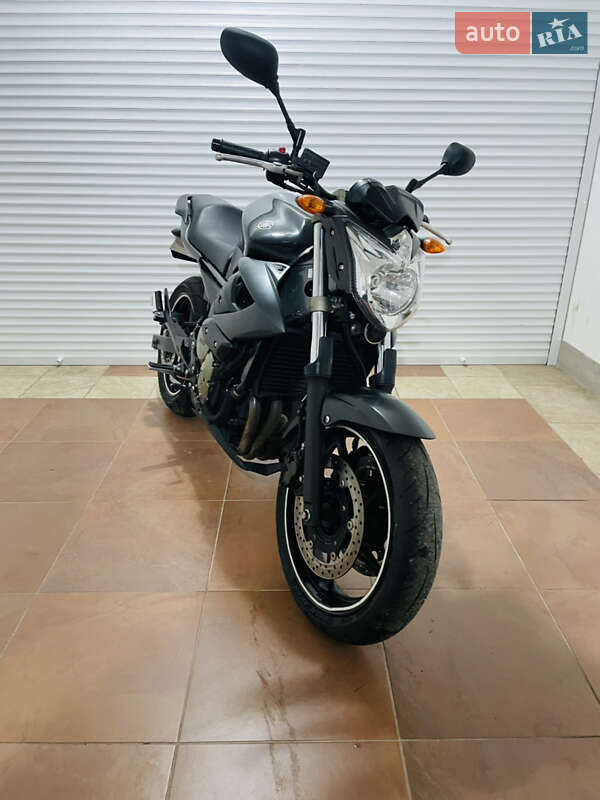 Мотоцикл Без обтекателей (Naked bike) Yamaha XJ6 Diversion 2010 в Киеве