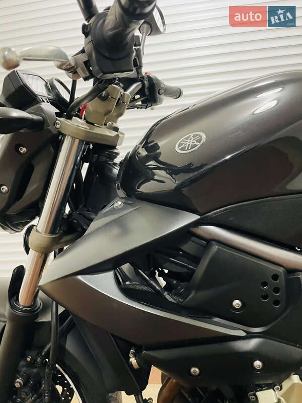 Мотоцикл Без обтекателей (Naked bike) Yamaha XJ6 Diversion 2010 в Киеве