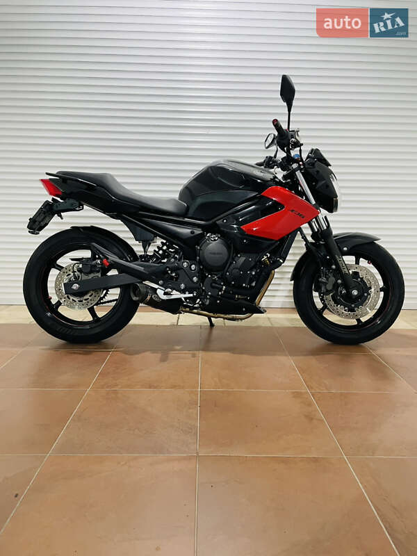 Мотоцикл Без обтікачів (Naked bike) Yamaha XJ6 Diversion 2013 в Києві